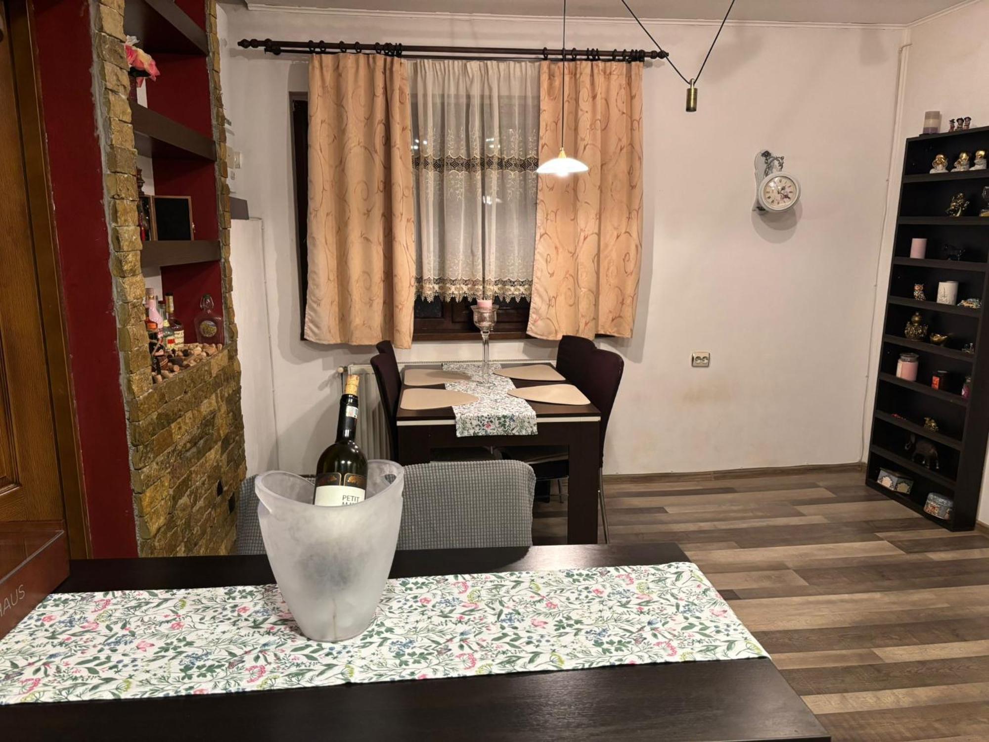 E'Milu Residence Ghimbav Exterior photo